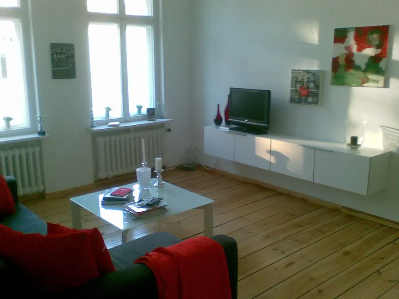 Alltagstaugliche 2-Zimmer-Wohnung mit Balkon in Berlin Schöneberg — photo 1